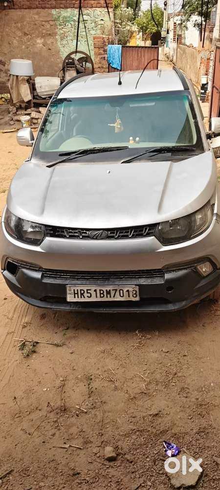 Mahindra Kuv 100 2017