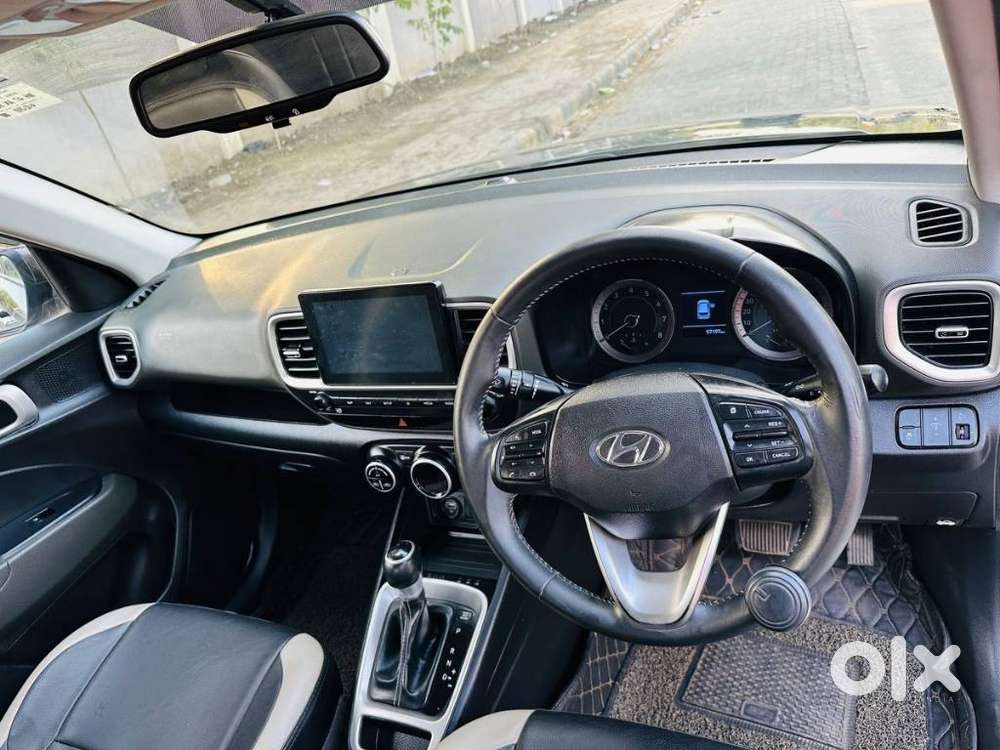 Hyundai Venue S Turbo Dct, 2020, Petrol