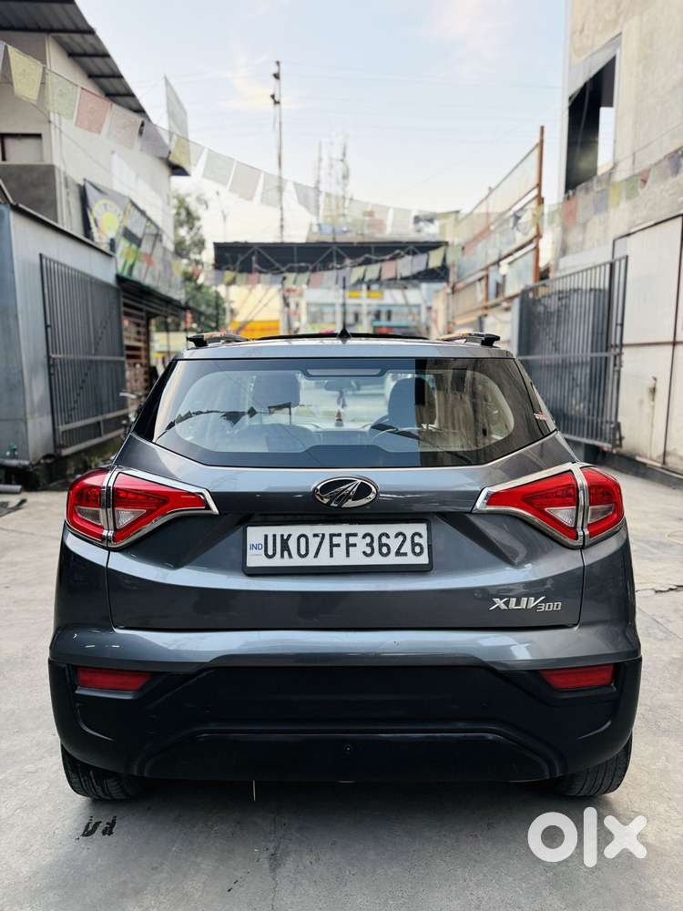 Mahindra Xuv300 W6, 2022, Petrol