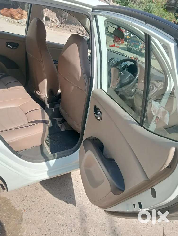 Hyundai I10 Magna 2012 Car