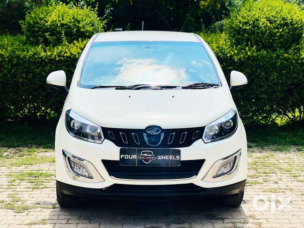 Mahindra Marazzo M6, 2018, Diesel