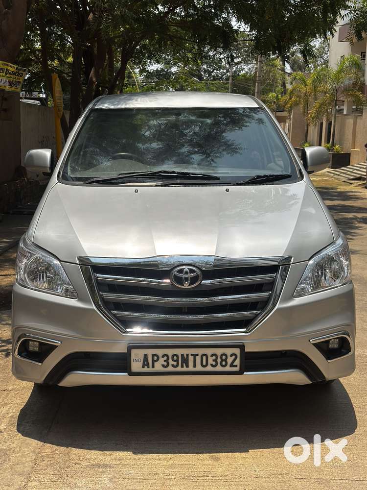 Toyota Innova 2.5 G (diesel) 8 Seater, 2013, Diesel