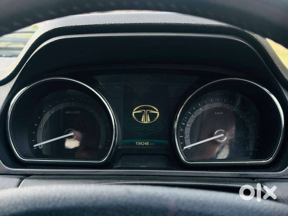 Tata Hexa 2.2 Xt 4x2 7 Str, 2018, Diesel