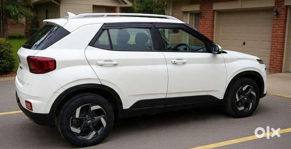 Hyundai Venue Sx (o) Mt 1.5 Diesel, 2020, Diesel