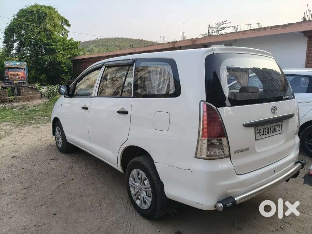 Toyota Innova 2010 Diesel Well Maintained