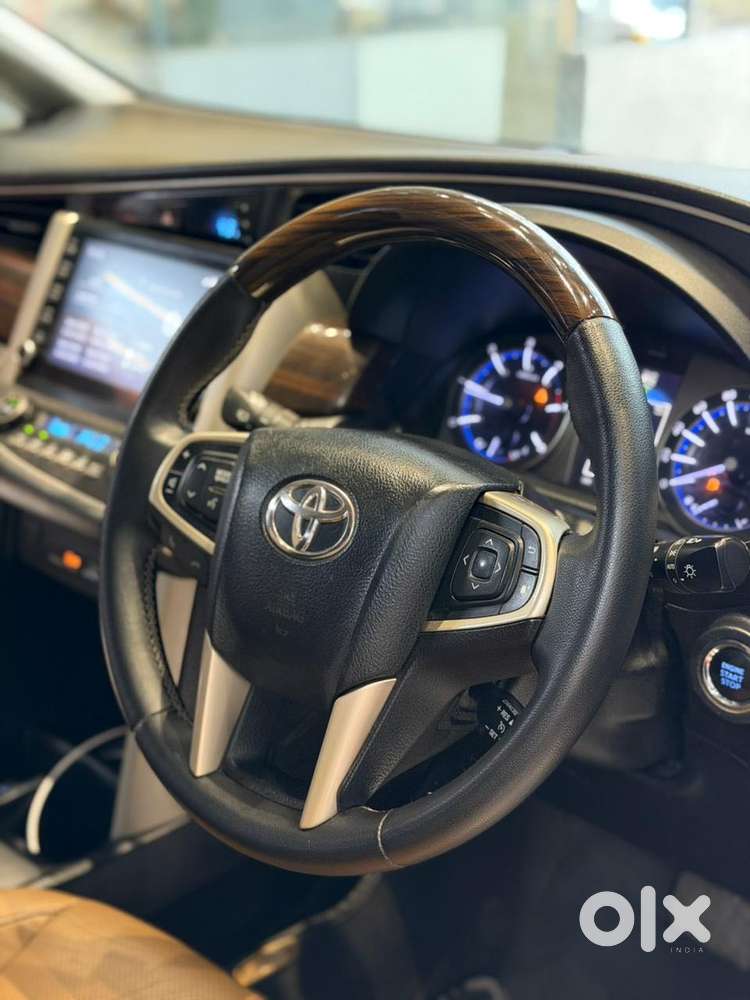Toyota Innova Crysta 2.8 Zx At 7 Seater, 2021, Diesel