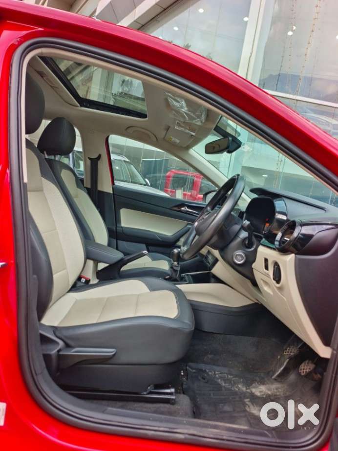 Skoda Slavia Style 1.0l Tsi Mt, 2022, Petrol