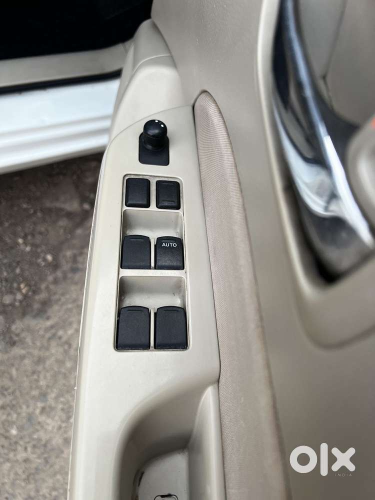 Maruti Suzuki Swift Dzire 1.3 Vxi, 2013, Petrol