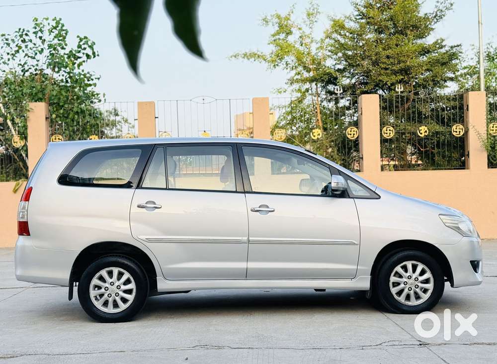 Toyota Innova 2.5 V 7 Str, 2013, Diesel