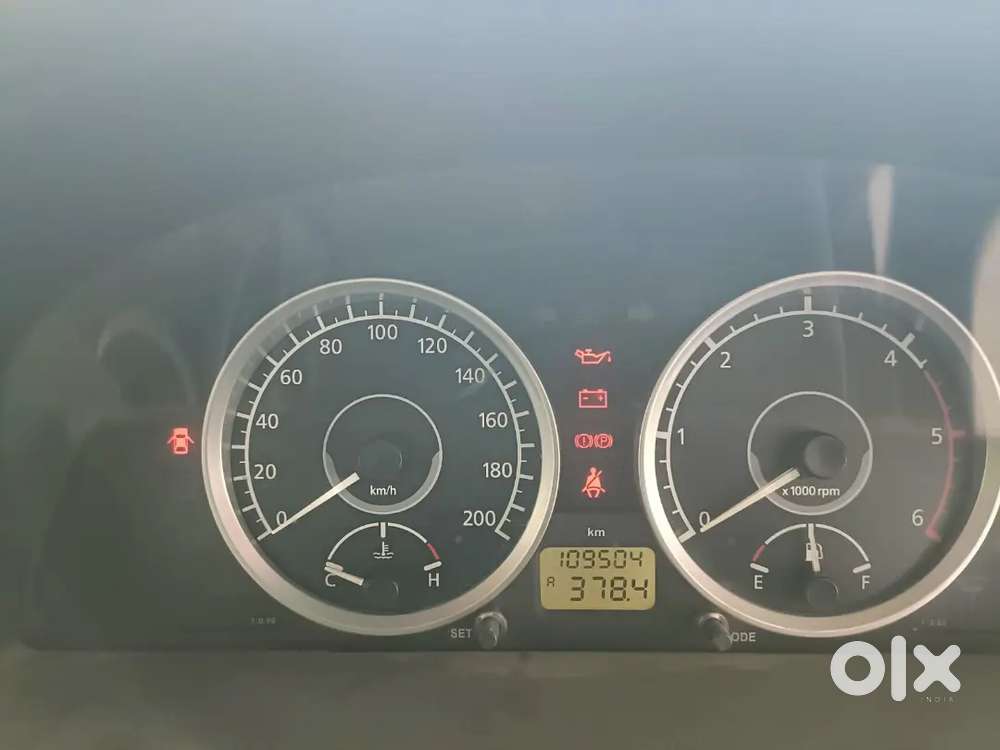 Tata Safari Storme 2014