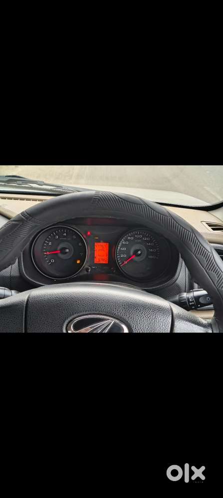 Mahindra Tuv 300 T4, 2018, Diesel