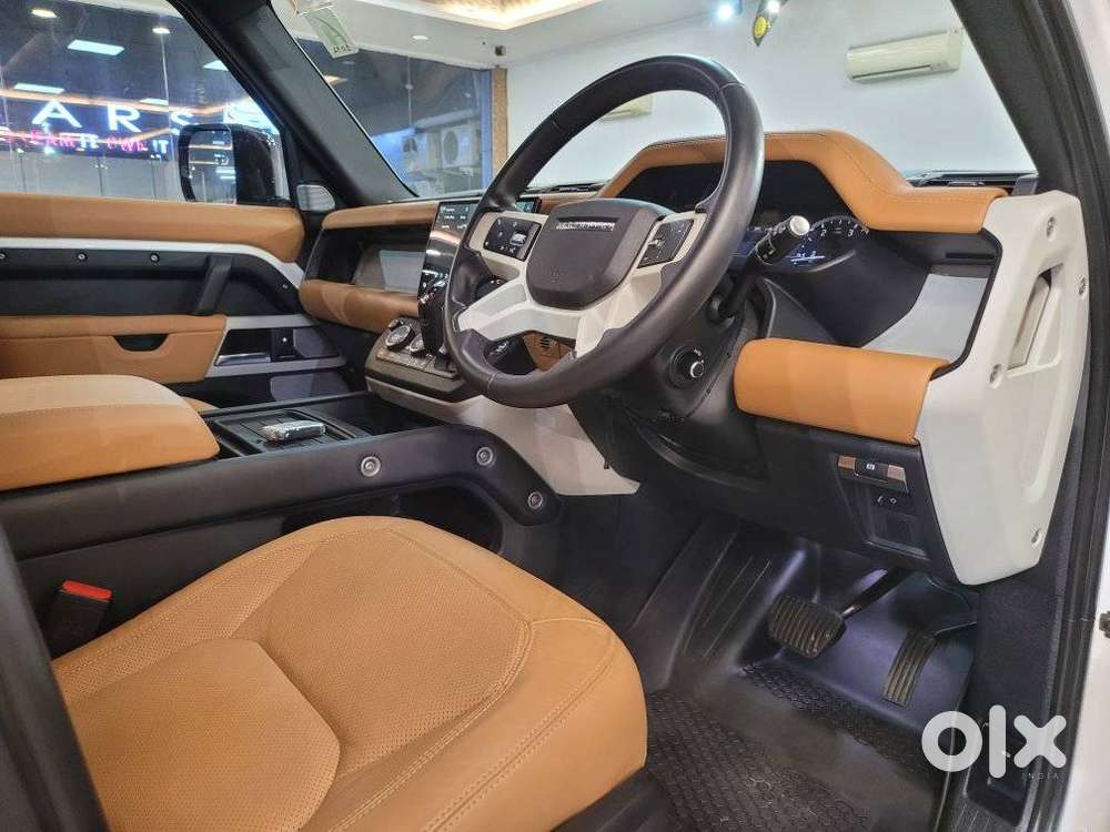 Land Rover Defender 3.0 L 130 Hse, 2023, Diesel