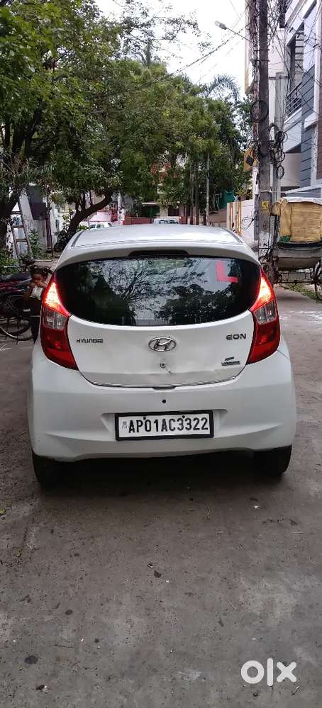 Hyundai Eon 2011 Petrol Well Maintained