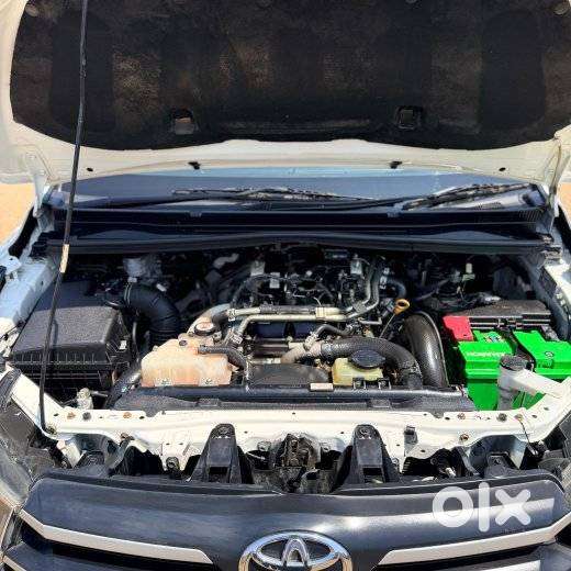 Toyota Innova Crysta 2.4 G Mt 8s, 2017, Diesel