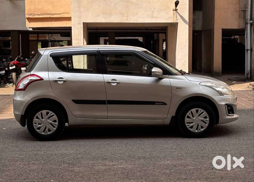 Maruti Suzuki Swift Vxi Abs Bsiv, 2017, Petrol