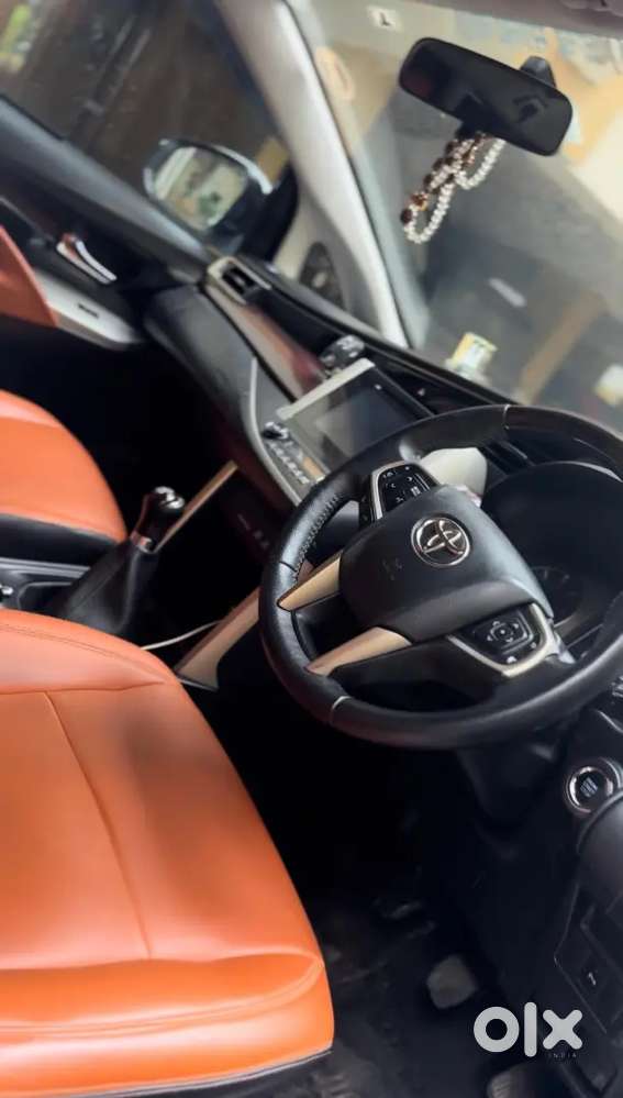 Toyota Innova Crysta 2.4 2017