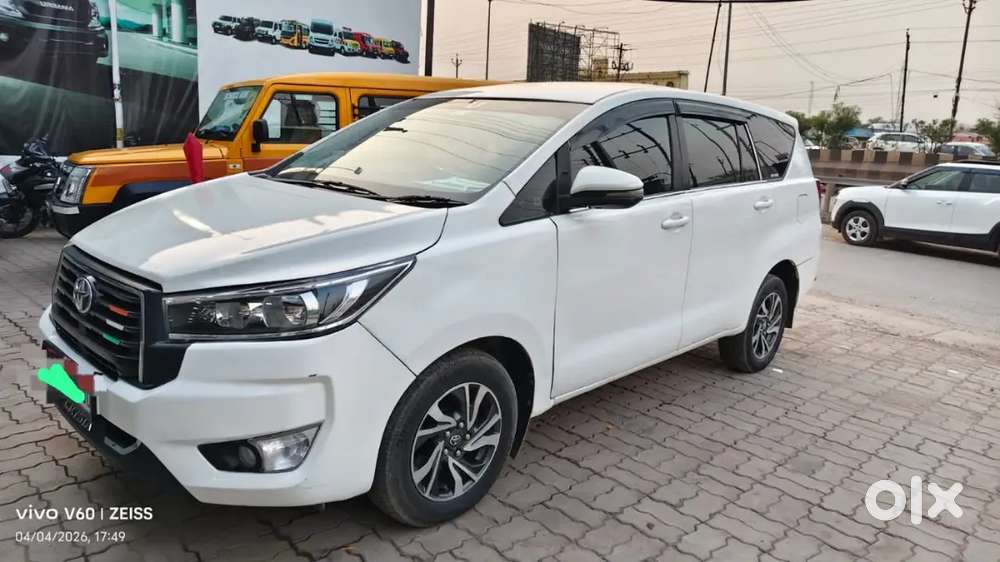 Toyota Innova Crysta 2.4 G 2021