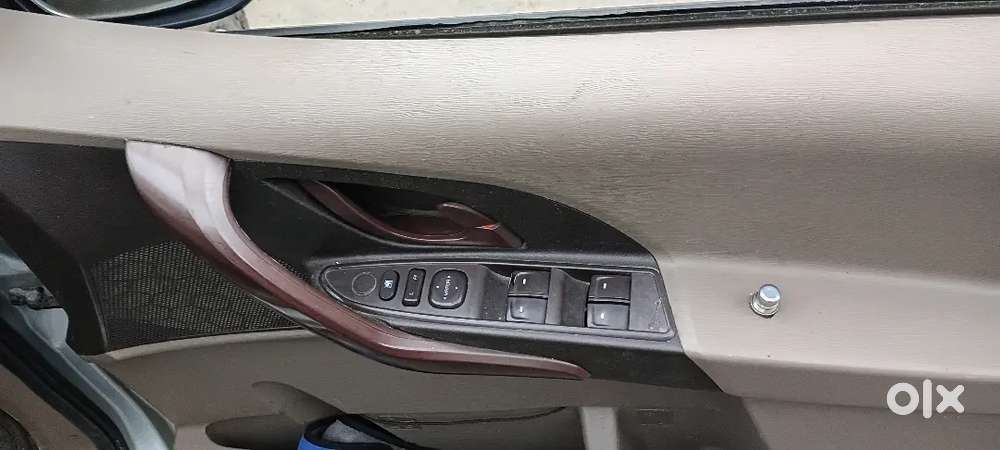 Mahindra Xuv500 Diesel 2014