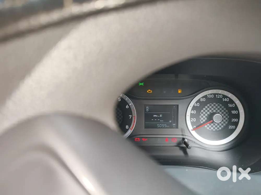 Hyundai Aura 2022 Petrol 6000 Km Driven