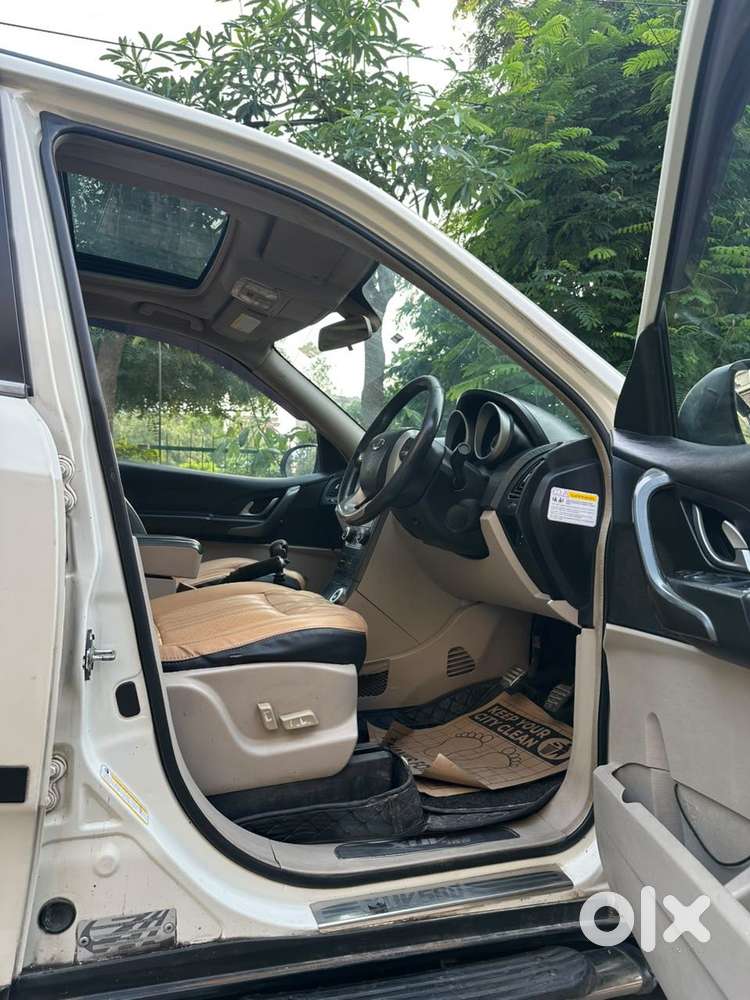 Mahindra Xuv500 2.2 W10 Sportz Edition Mt, 2016, Diesel