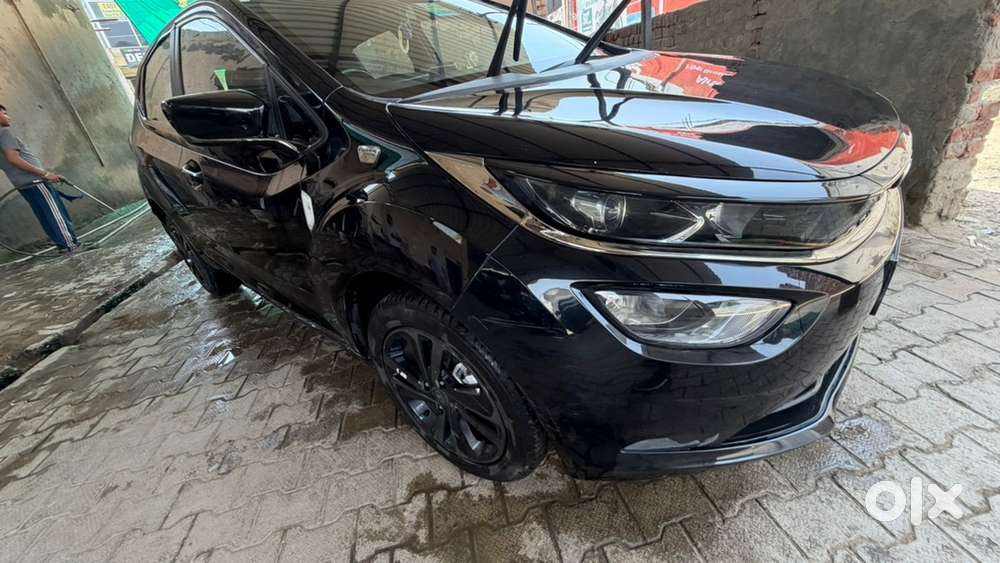 Tata Altroz Petrol 2023