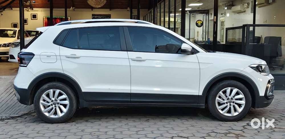 Volkswagen Taigun 1.0 Tsi Highline At, 2022, Petrol
