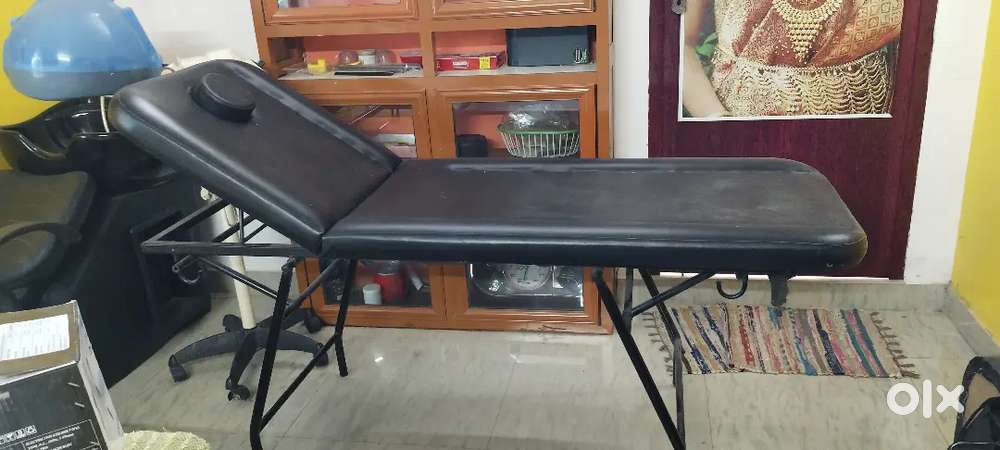 Beauty parlour items