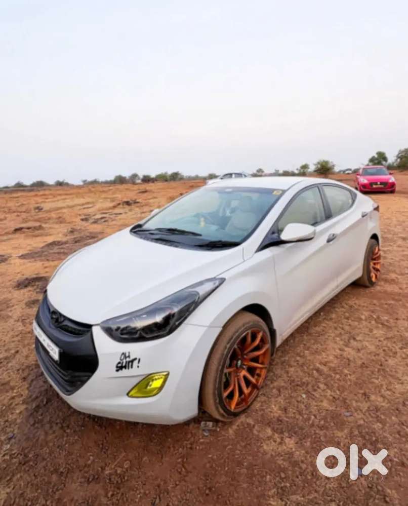 Hyundai Elantra 1.8l 6 Speed Sx 2014