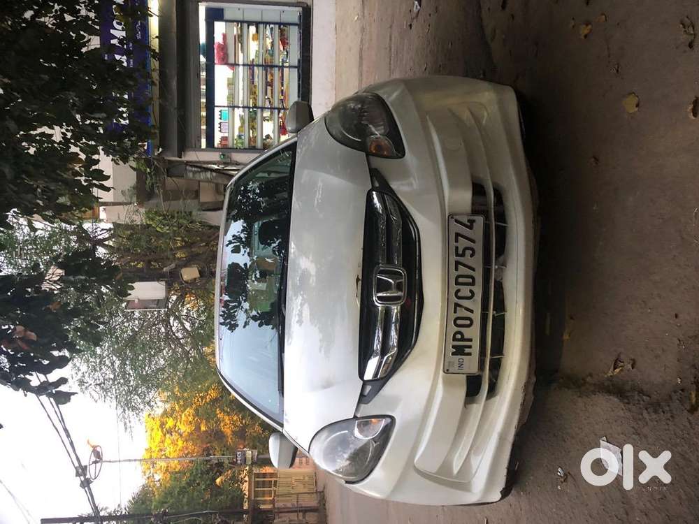 Honda Amaze 2015 Diesel 99865 Km Driven