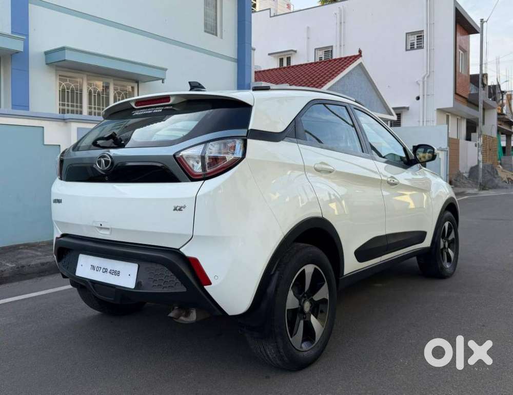 Tata Nexon Xz Plus (hs), 2018, Petrol
