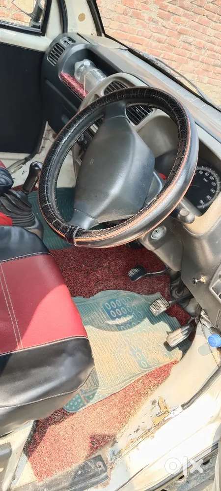 गुड कंडीशन है बढ़िया गाड़ी है
