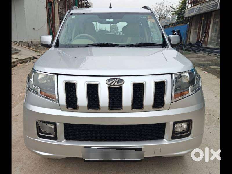 Mahindra Tuv 300 T10, 2018, Diesel