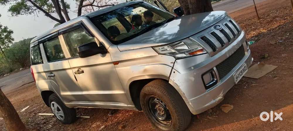 Mahindra Tuv 300 2016 Diesel 115000 Km Driven