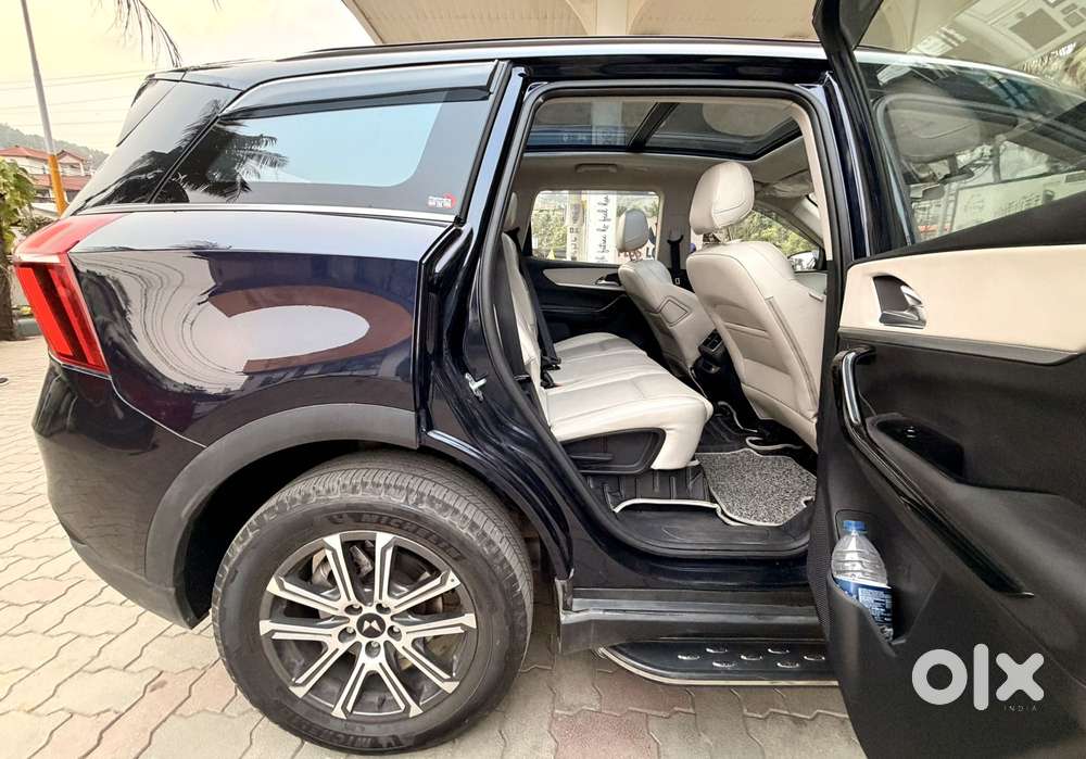 Mahindra Xuv700 2.2 Ax 7 Diesel At Str, 2025, Diesel