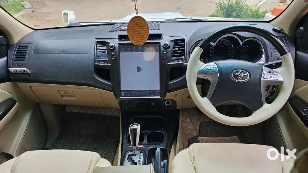 Toyota Fortuner Diesel 2015 4x2 Mt Luxurious Condition