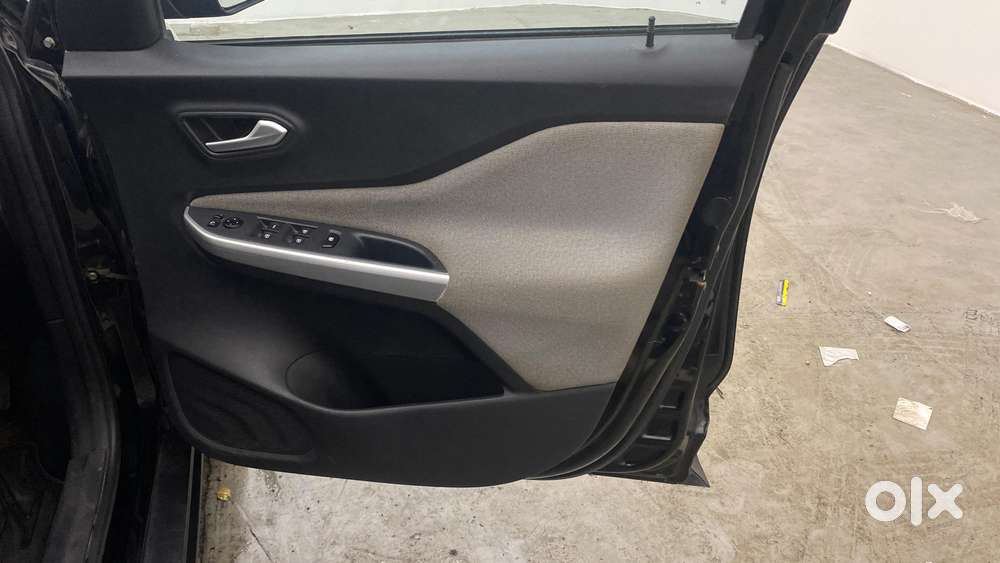 Nissan Magnite 1.0 Xv Premium Turbo Cvt, 2022, Petrol