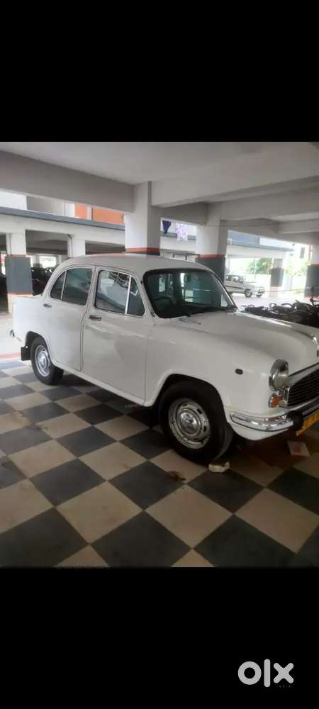 Ambassador Avigo Diesel 2004