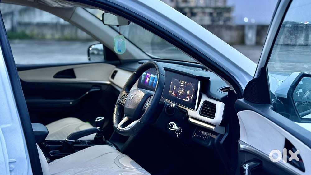 Mahindra Xuv700 2.2 Ax 5 Diesel Mt Str, 2023, Diesel