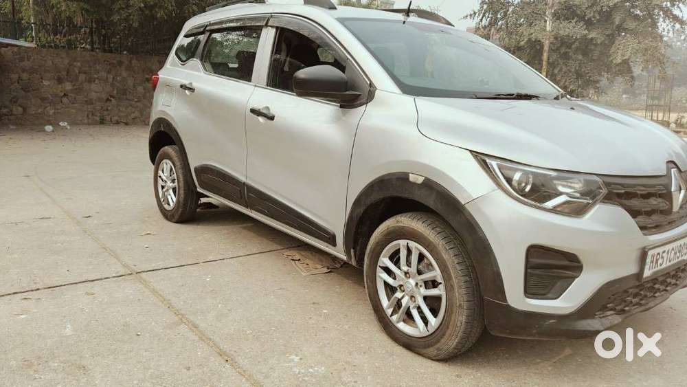 Renault Triber Rxl, 2022, Petrol