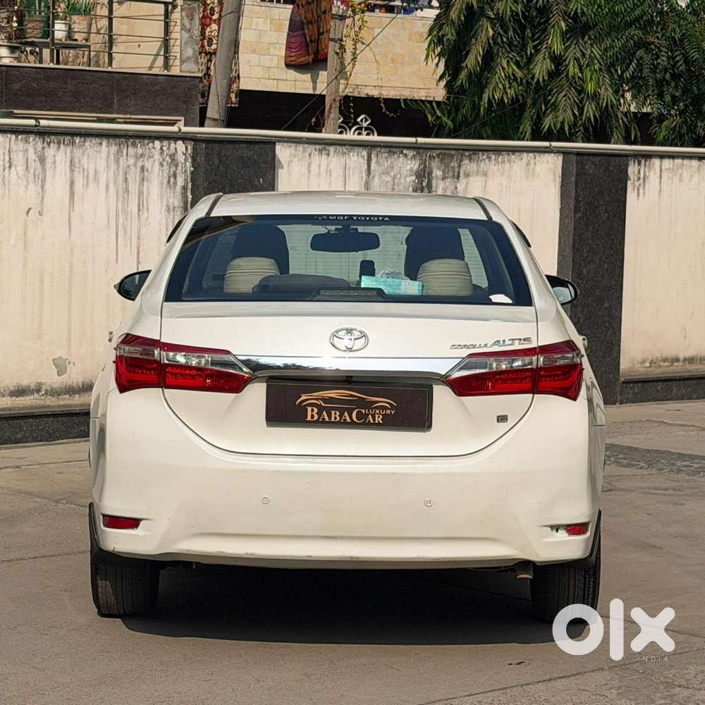 Toyota Corolla Altis 2016