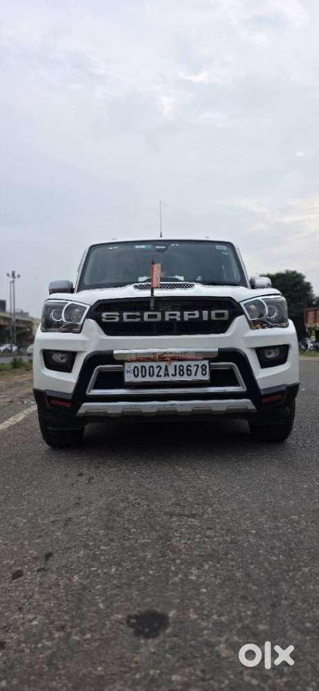 Mahindra Scorpio S10, 2017, Diesel