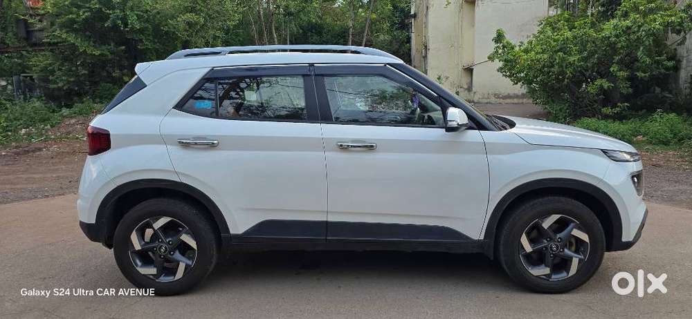 Hyundai Venue Sx (o) Mt 1.5 Diesel, 2022, Diesel