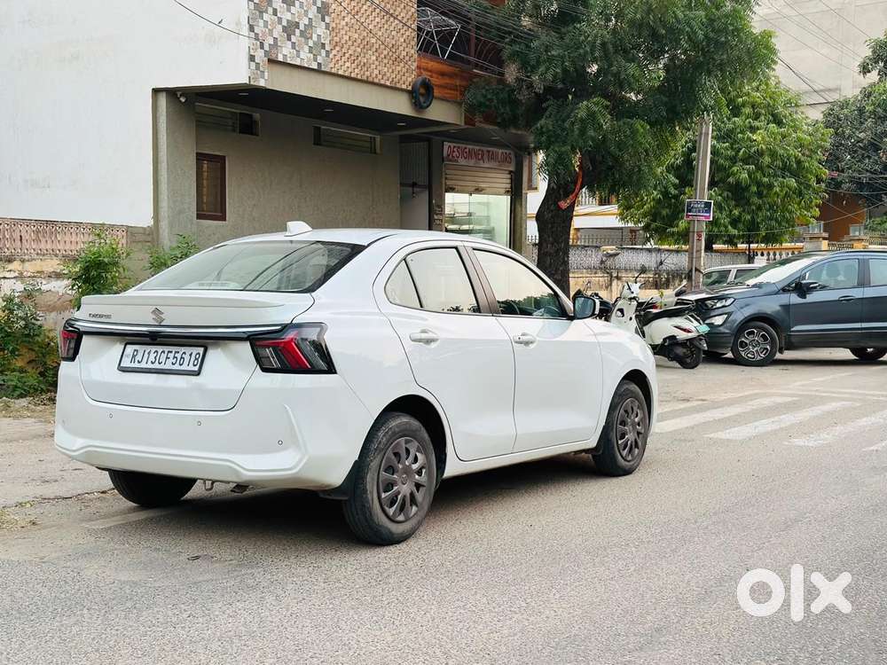 Maruti Suzuki Dzire Vxi Ags, 2025, Petrol