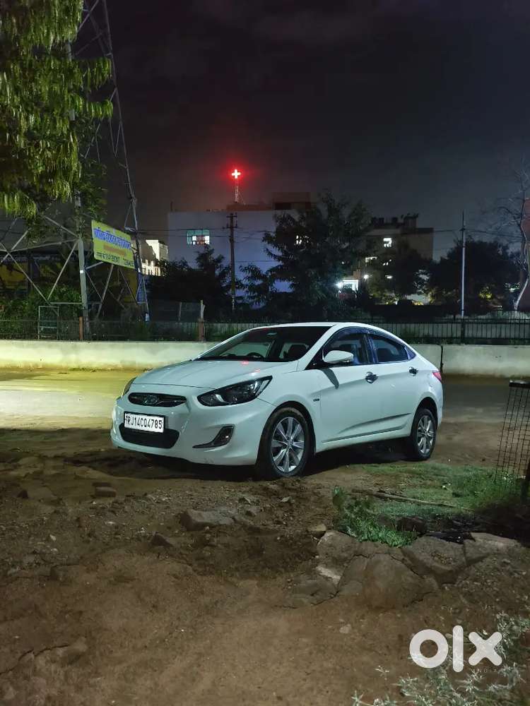 Hyundai Verna Fluidic Sx 2012