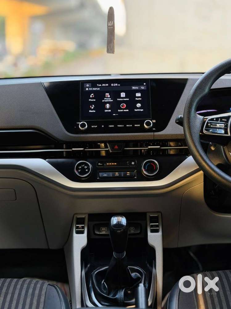 Kia Carens 1.4 Prestige 7 Str, 2022, Petrol