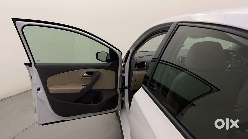 Volkswagen Vento 2010-2013 Petrol Highline At, 2020, Petrol