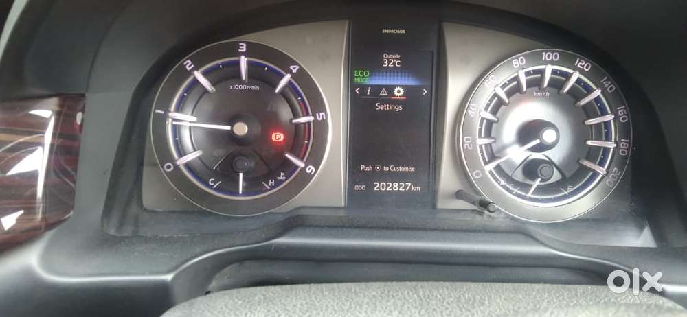 Toyota Innova Crysta 2.4 V, 2017, Diesel