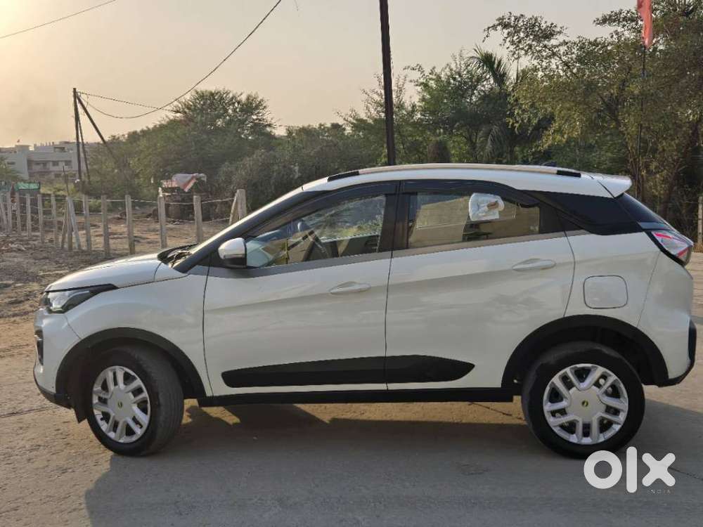 Tata Nexon 1.2 Revotron Xm (s), 2021, Diesel