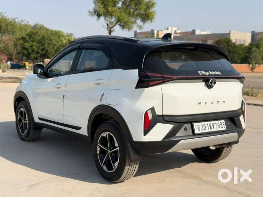 Tata Nexon Creative Plus 1.2 Revotron Petrol 7dca, 2025, Petrol