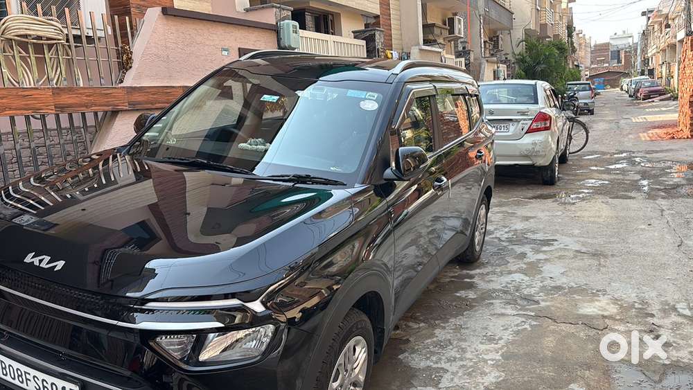 Kia Carens Petrol Manual 2025